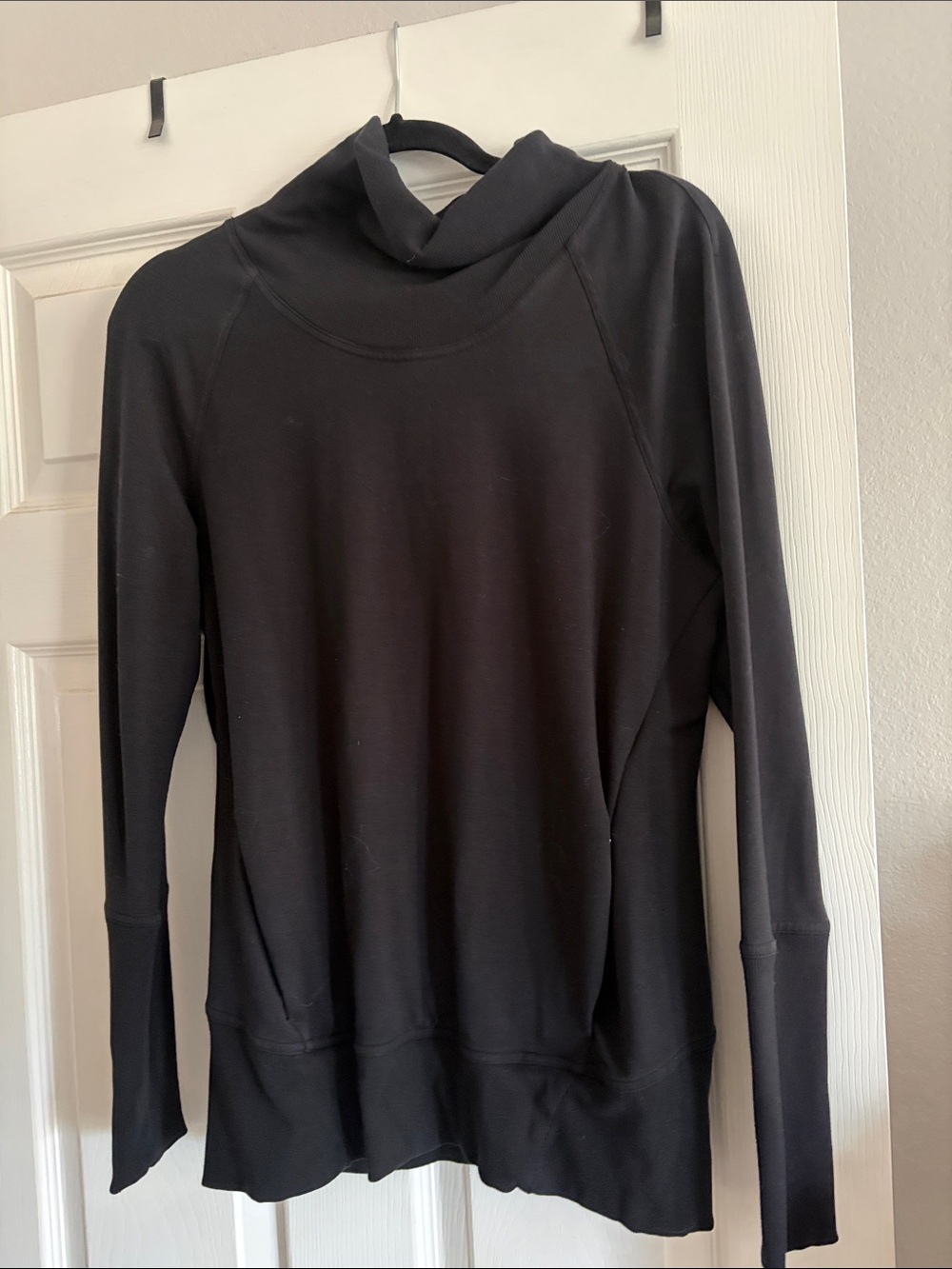 Black Long Sleeve Funnel Neck Pullover Lululemon size 6